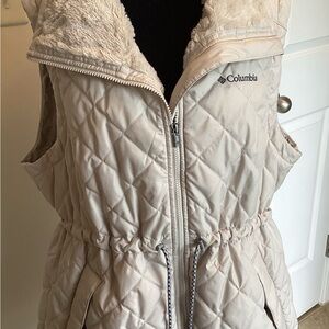 Columbia Women's Quilted Vest - Size XL